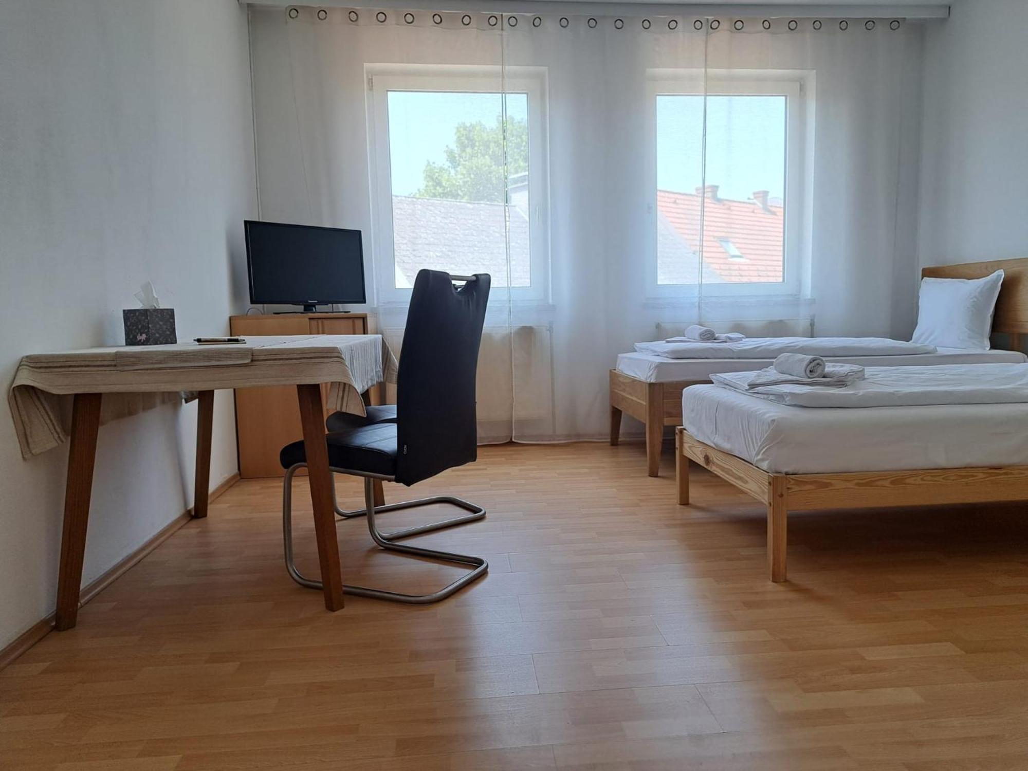 Hotel Mediterraneo Ybbs an der Donau Extérieur photo